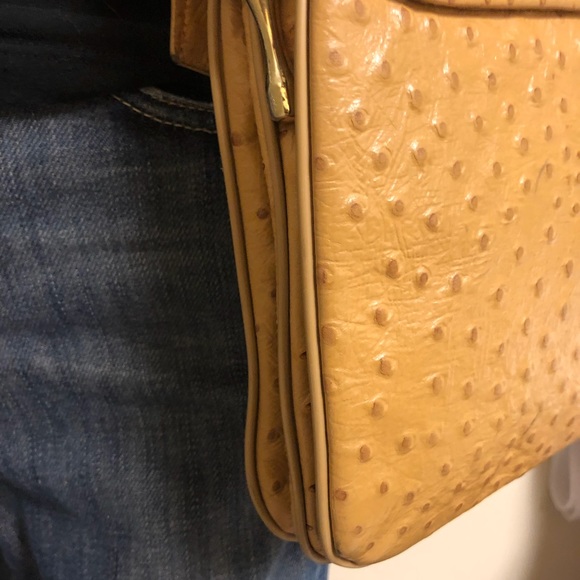 Lederer De Paris Vintage Ostrich Accordion Handbag - Picture 4 of 8